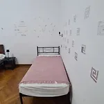 Hostal Dock Bay Hostello *