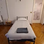 Hostal Dock Bay Hostello