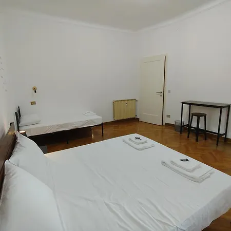 Hostel Dock Bay Lodge - Hostel Triest