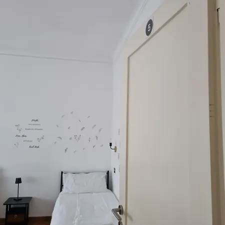 Dock Bay Lodge - Hostel * Triest