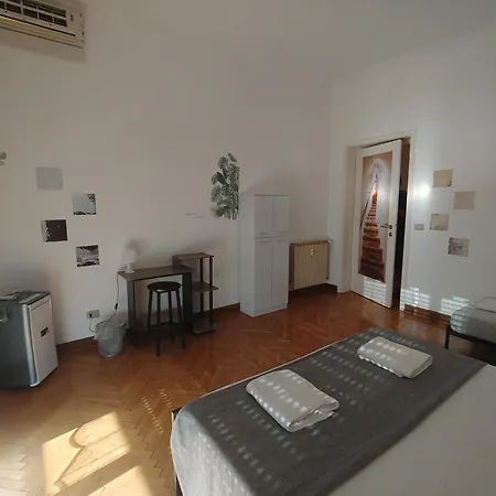 Hostel Dock Bay Lodge - Hostel Triest