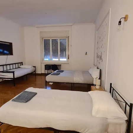 Dock Bay Hostello Trieste