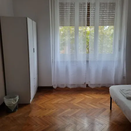 Ostello Dock Bay Hostello