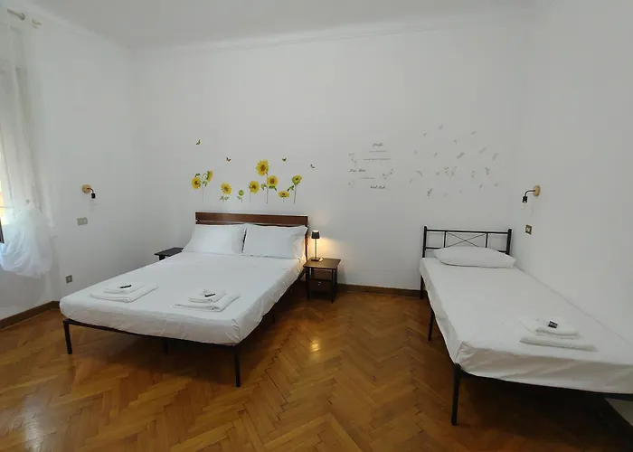 Hostel Dock Bay Hostello *