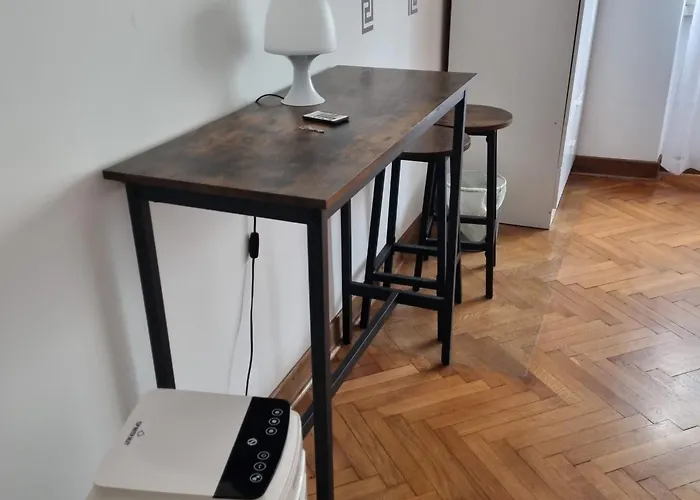 Dock Bay Hostello Hostel