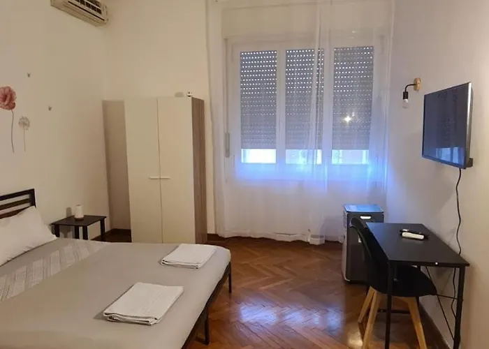 Dock Bay Hostello Hostel